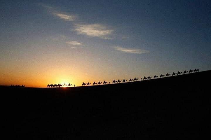 Tour de 4 Días al Desierto de Merzouga desde Marrakech a Fez